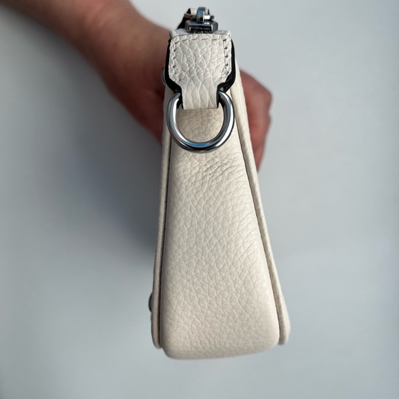 Coach Nolita 19 With Rivets - Picture 6 of 10